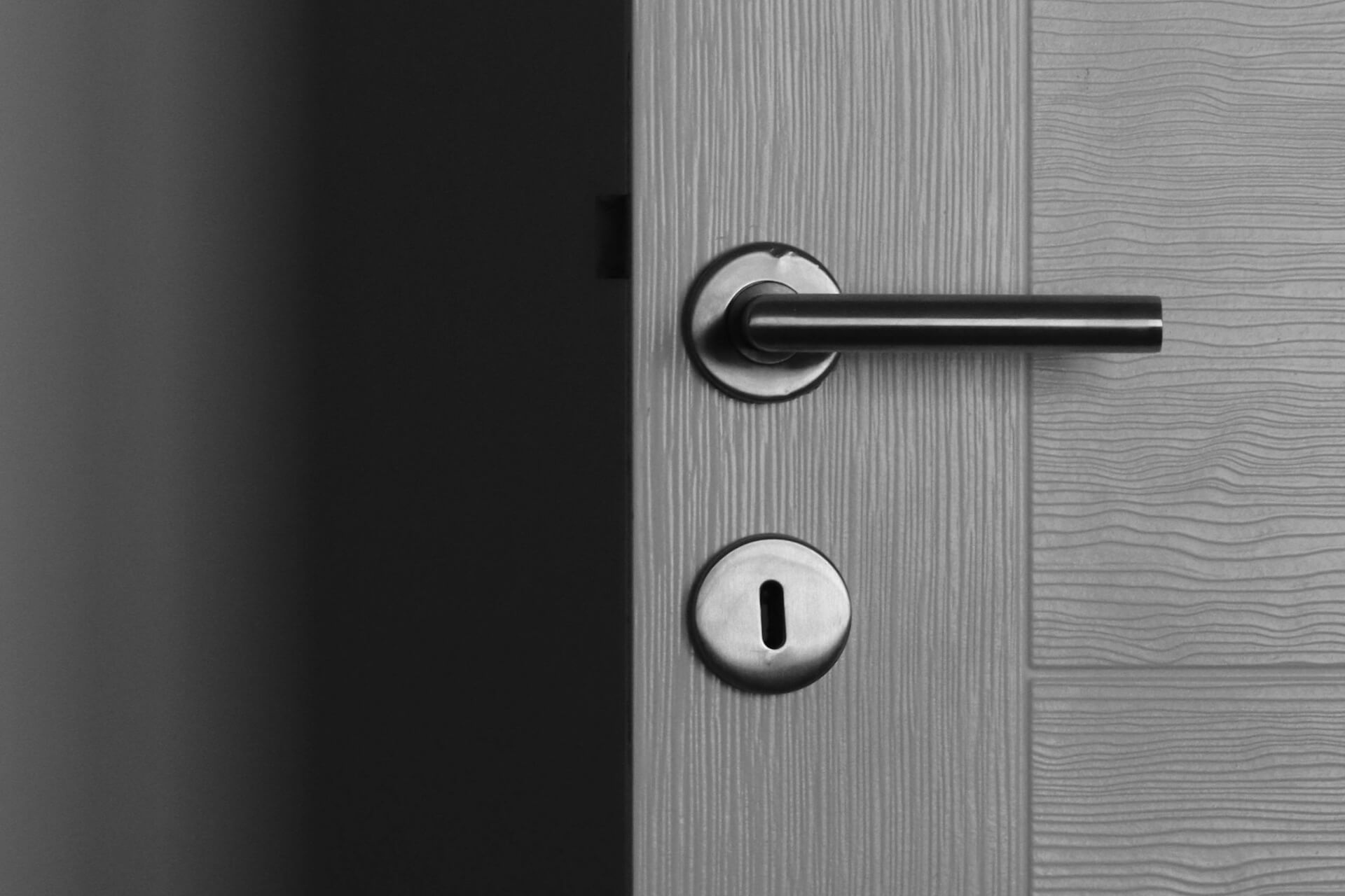 dom-zabezpieczenie-przed-wlamaniem